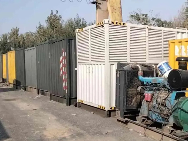 偃师200KW柴油发电机机组每小时油耗是多少？