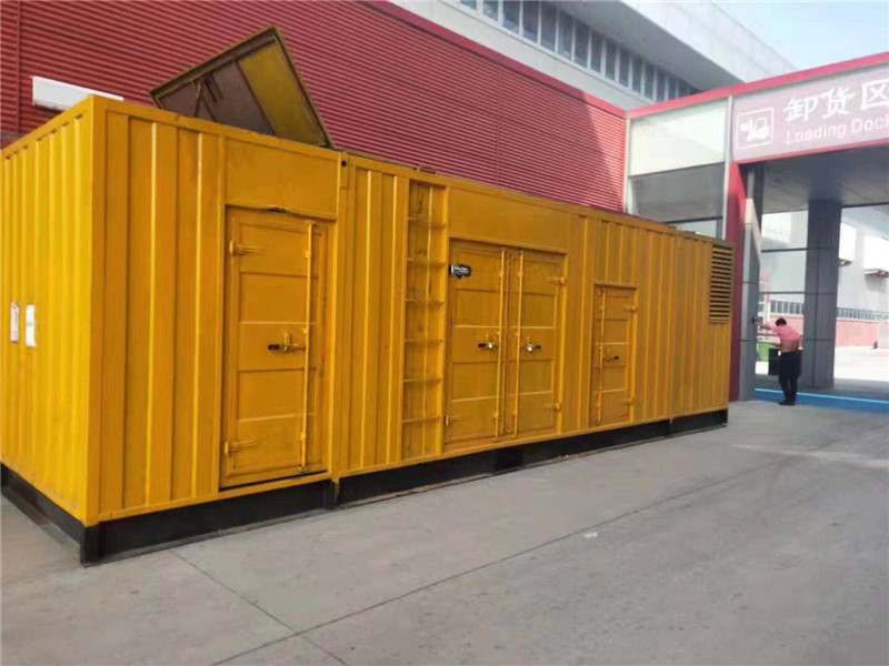 偃师柴油发电机组预热机油时需要注意哪些安全事项？